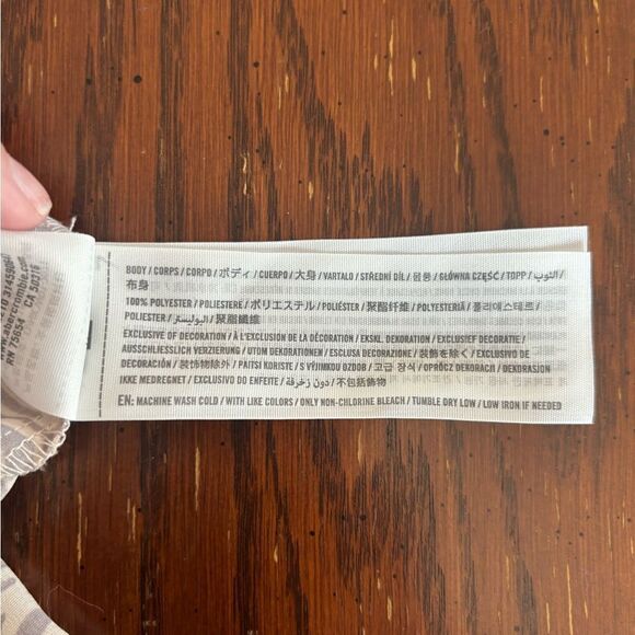 Abercrombie boyfriend fit zebra print long sleeve button down top size Small - Picture 3 of 8